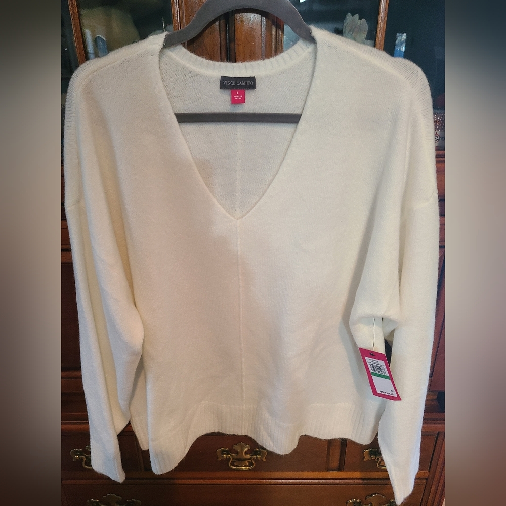 💋💋VINCE CAMUTO CASHMERE BLEND V NECK SWEATER SIZE LARGE NWT